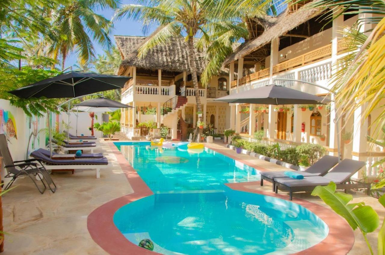 Pamas Boutique 4*